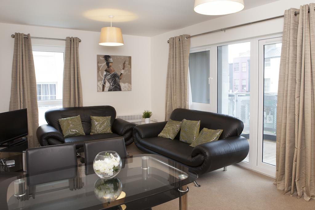 The Coliseum Apartments Челтенхам Номер фото